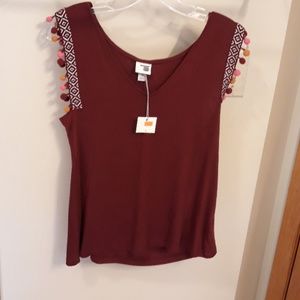 V-neck tank top with arm detailing
